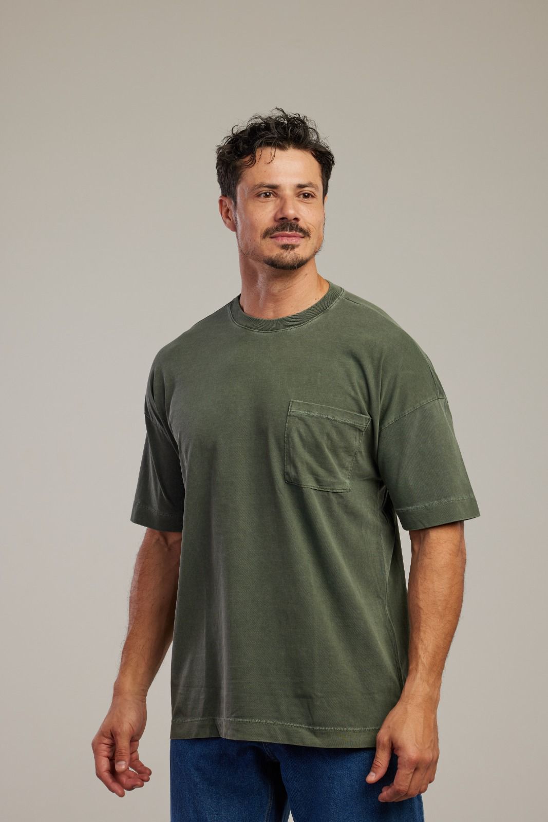 Camiseta Oversized Estonada com Bolso — Lunfe Atacado — foto 7