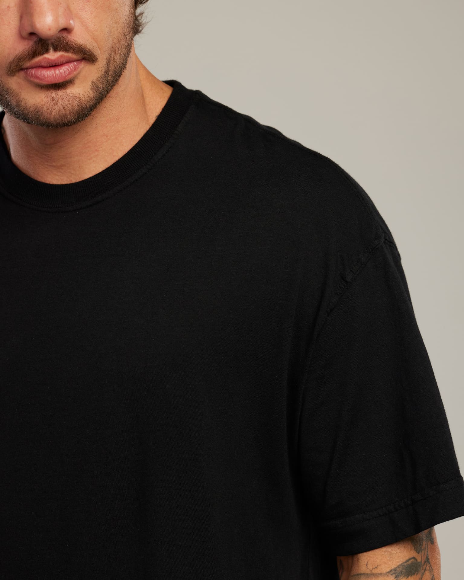 Camiseta Oversized Drop Shoulder — Lunfe Atacado — foto 4