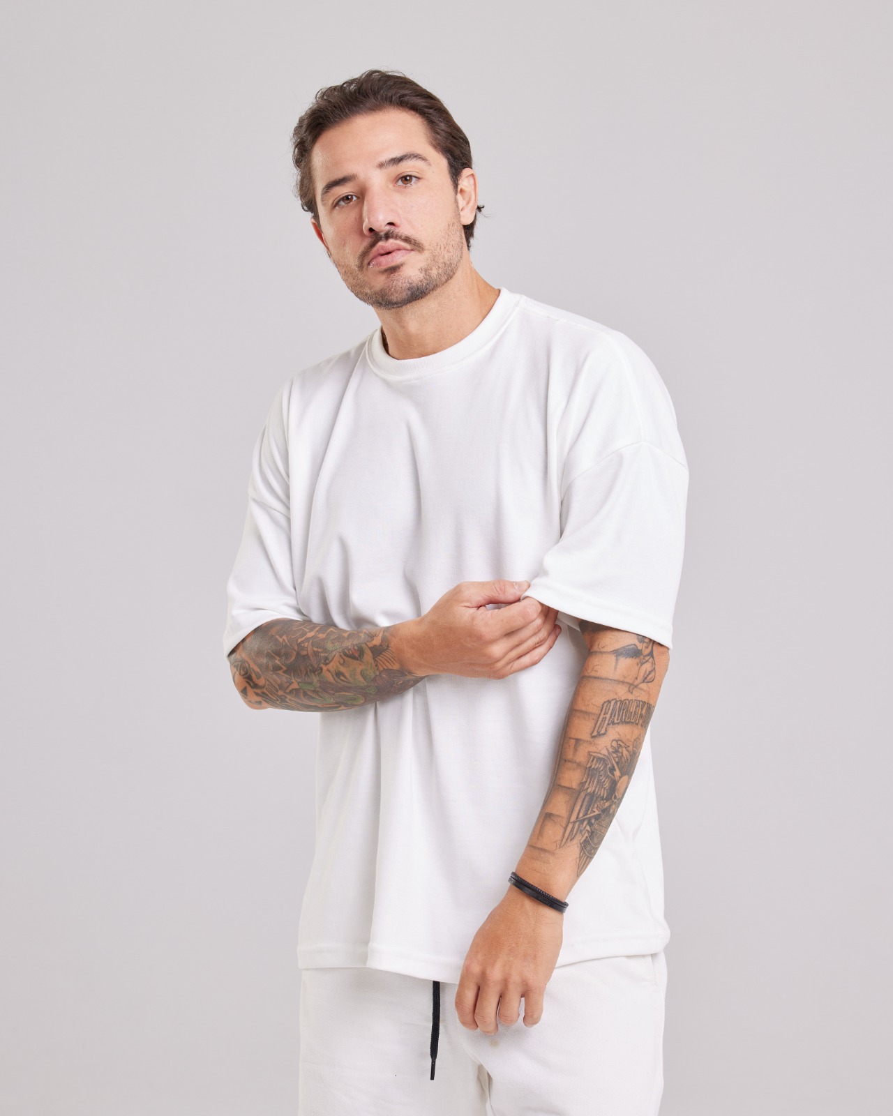 Camiseta Oversized Suedine Peruano Cinza — Lunfe Atacado — foto 5