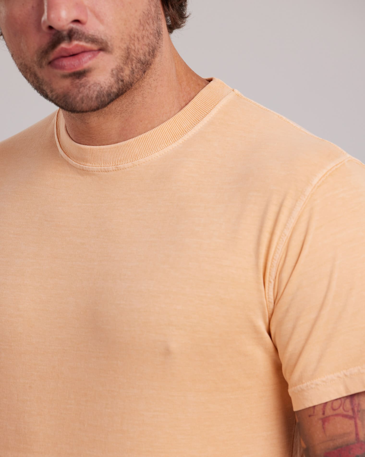 Camiseta Estonada Stone Wash Clássica — Lunfe Atacado — foto 4